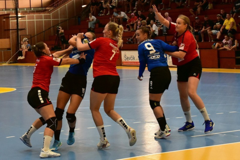 Slovan Duslo Šaľa – HK Hodonín 31:23 (12:16).