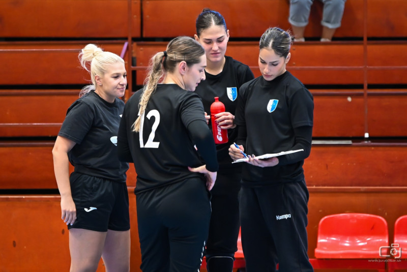 DUSLO CUP HK Slovan Duslo Šaľa - NEKA Akadémia